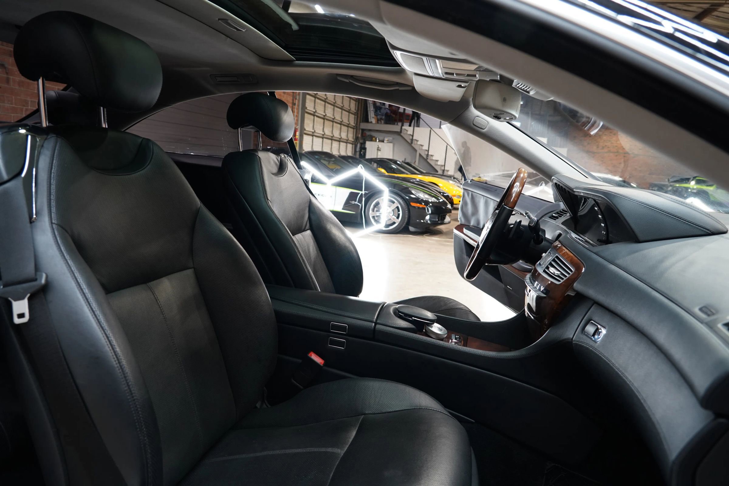 Used 2011 Mercedes-Benz CL 550 4MATIC w/ Sport Pkg Plus One image 46