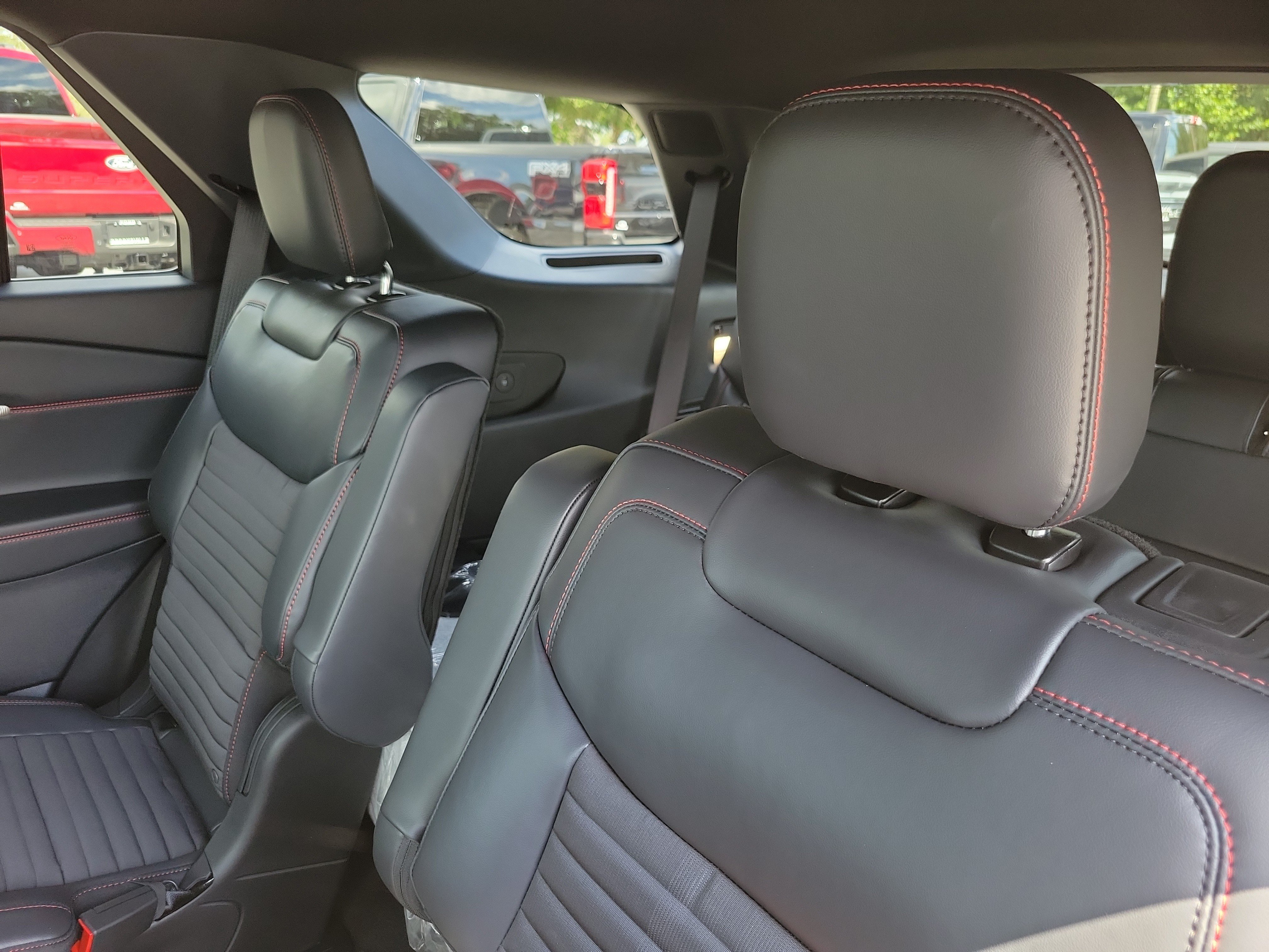 New 2027 Ford Explorer ST-Line w/ Premium Package RWD image 19