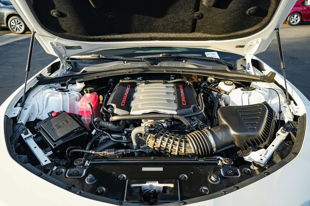 Used 2017 Chevrolet Camaro SS RWD image 29