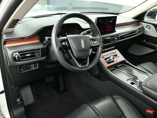 Used 2023 Lincoln Aviator Grand Touring w/ Equipment Group 301A image 9