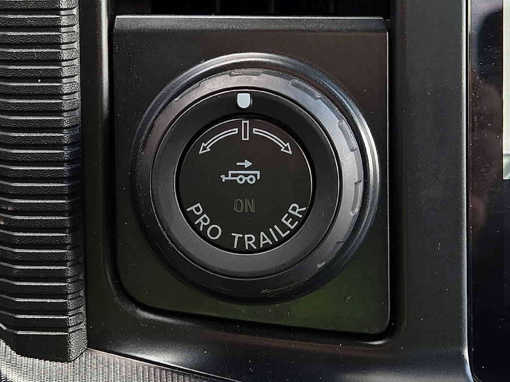 Used 2025 Ford F150 Raptor AWD/4WD image 15