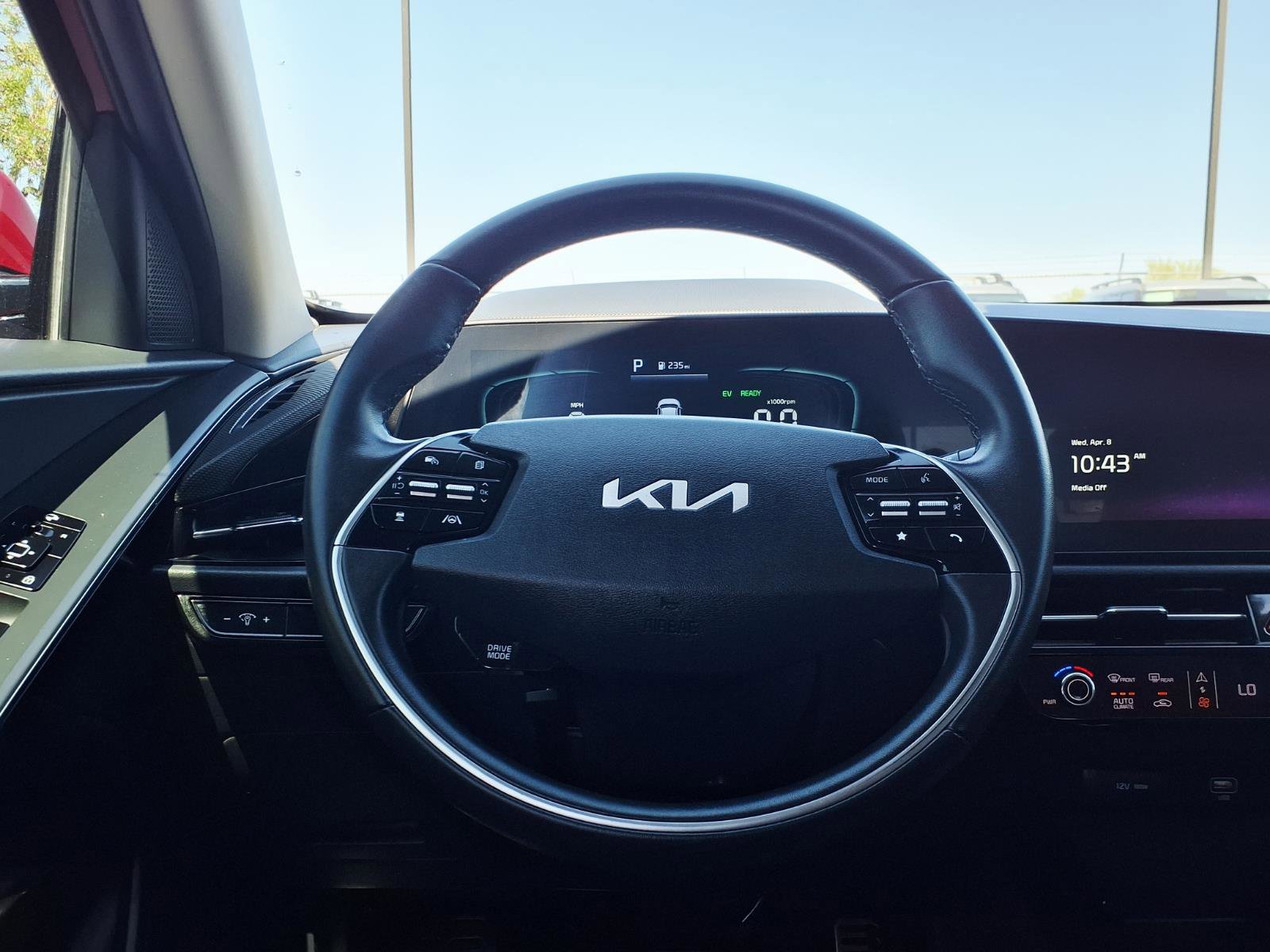 Used 2024 Kia Niro EX Touring FWD image 19