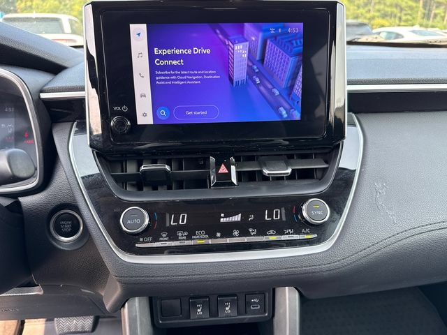 Used 2023 Toyota Corolla Cross XLE w/ Convenience Package FWD image 29