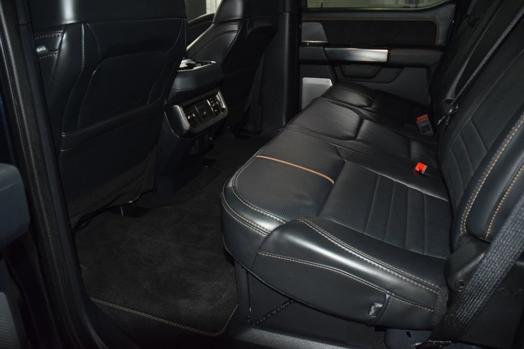 Used 2024 Ford F250 Platinum AWD/4WD image 46