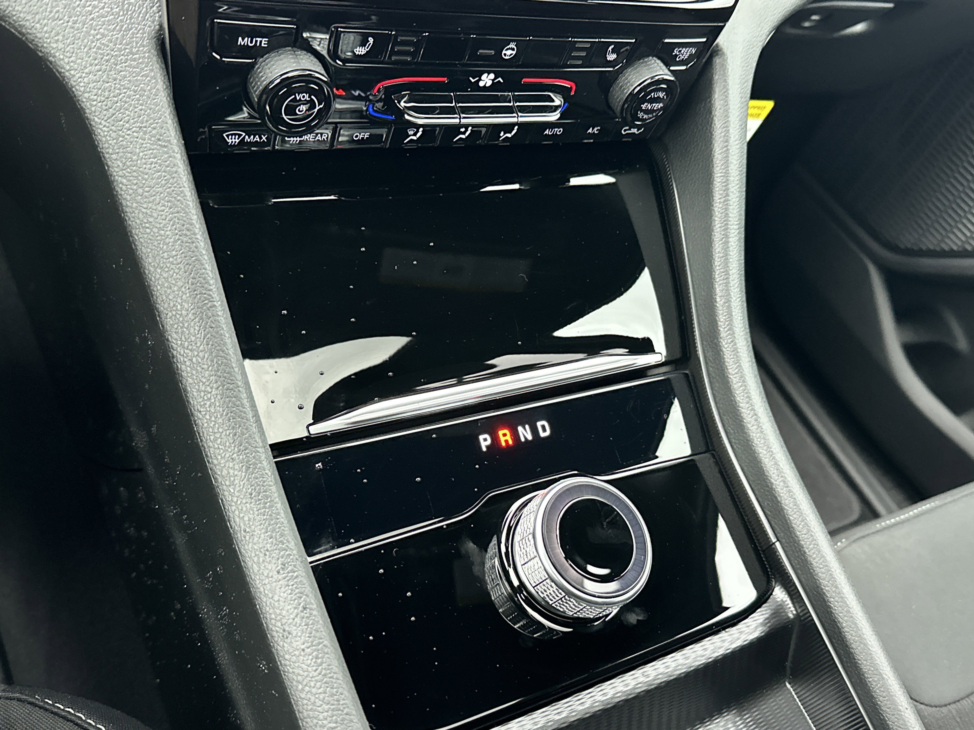 New 2025 Jeep Grand Cherokee Laredo X w/ Luxury Tech Group I image 23