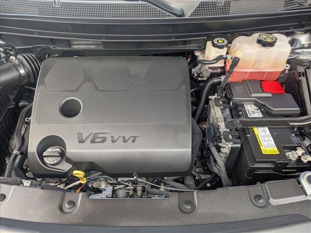 Used 2023 Chevrolet Traverse LS w/ Midnight/Sport Edition image 25