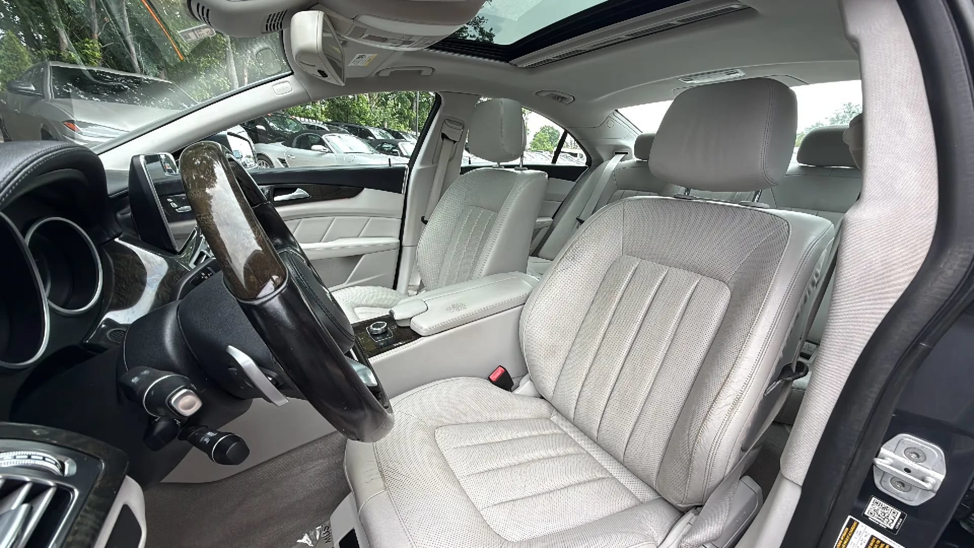 Used 2015 Mercedes-Benz CLS 400 image 22
