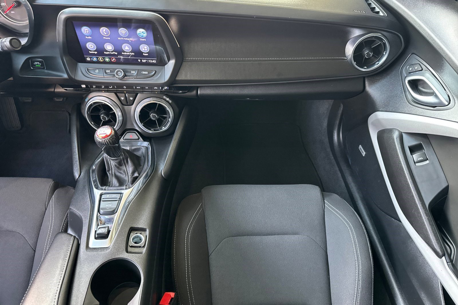 Used 2022 Chevrolet Camaro LT w/ RS Package image 29