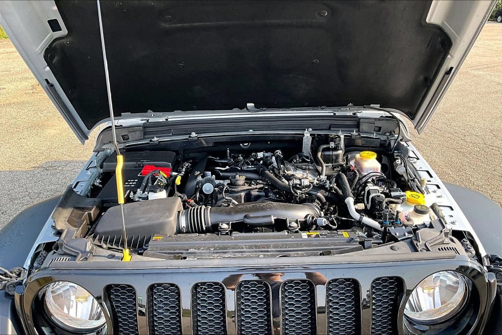 Used 2023 Jeep Wrangler Sport AWD/4WD image 10