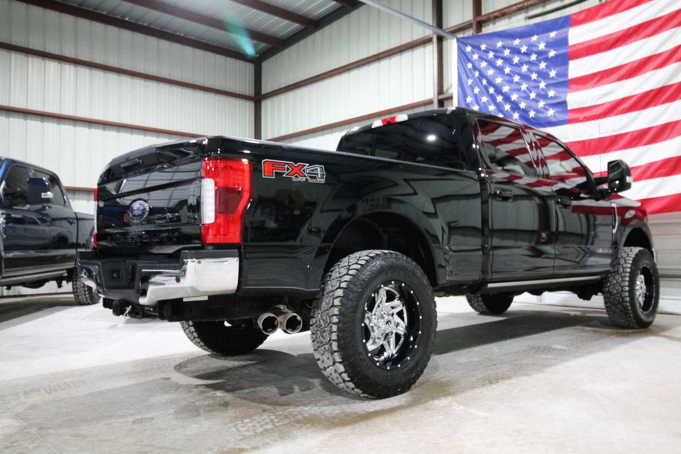 Used 2018 Ford F250 Lariat w/ Lariat Ultimate Package image 12