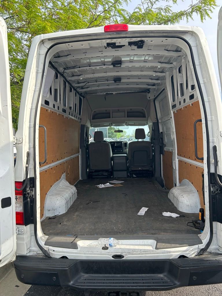 Used 2021 Nissan NV 2500 SV w/ Back Door Glass Package RWD image 5
