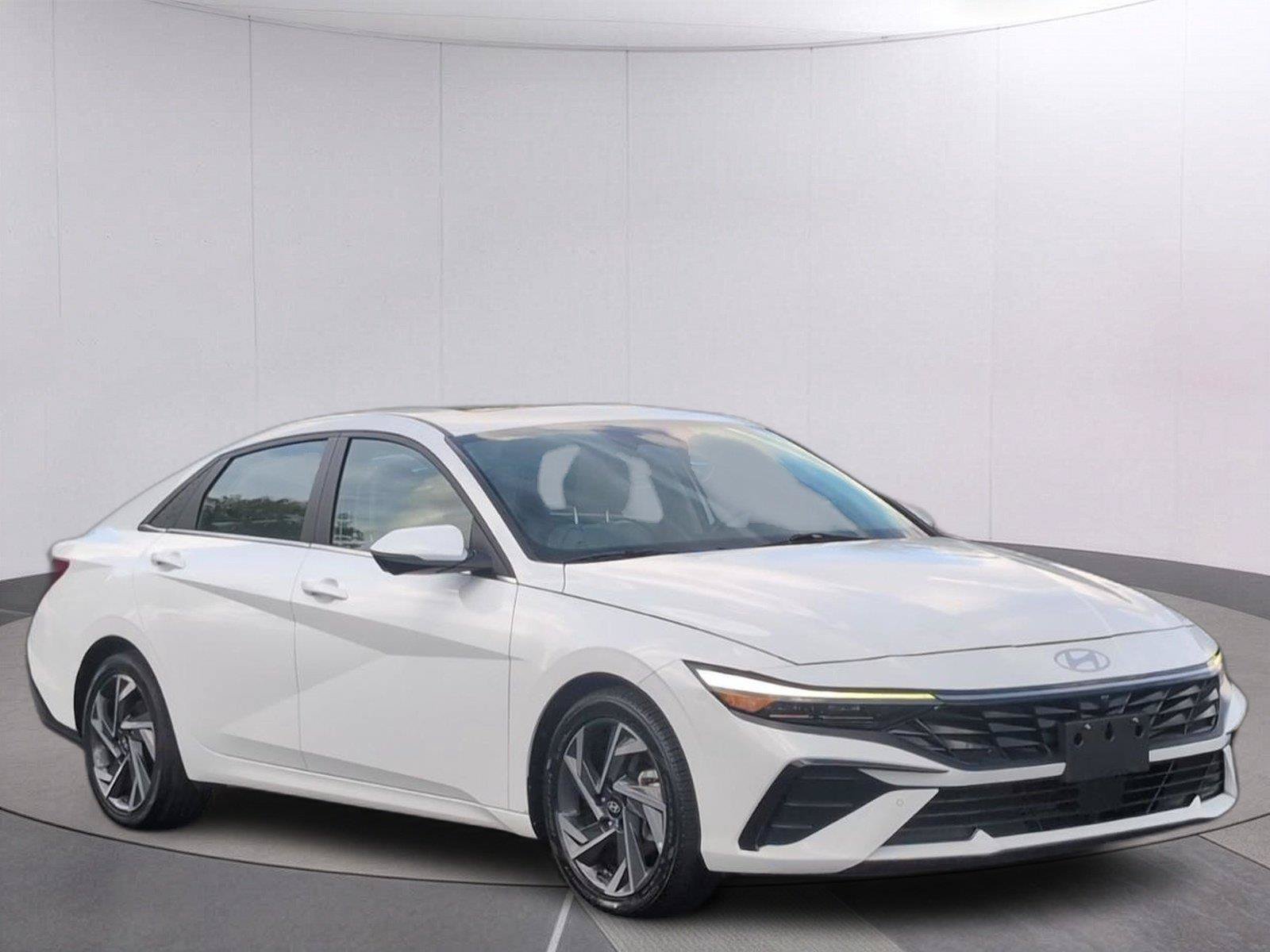 Used 2024 Hyundai Elantra Limited FWD image 9