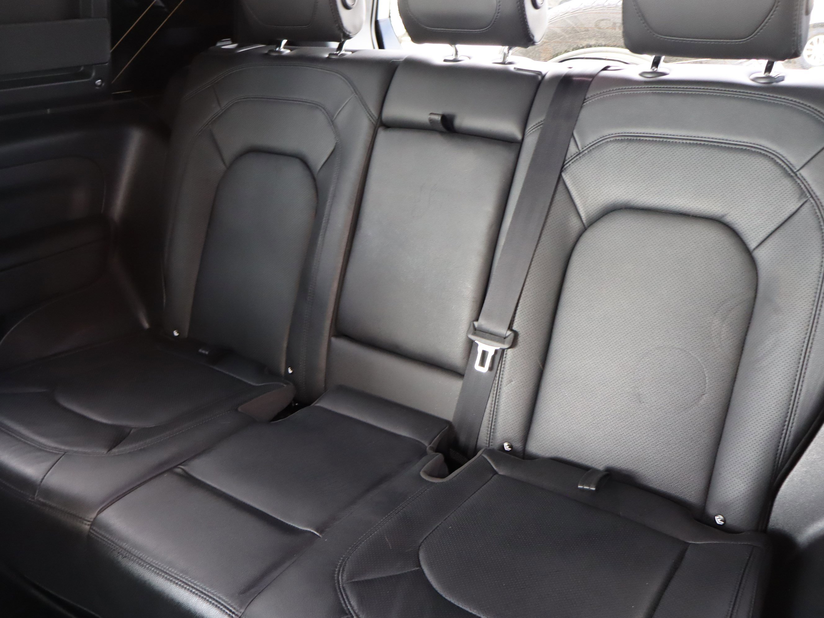 Used 2024 Land Rover Defender 90 S AWD/4WD image 17