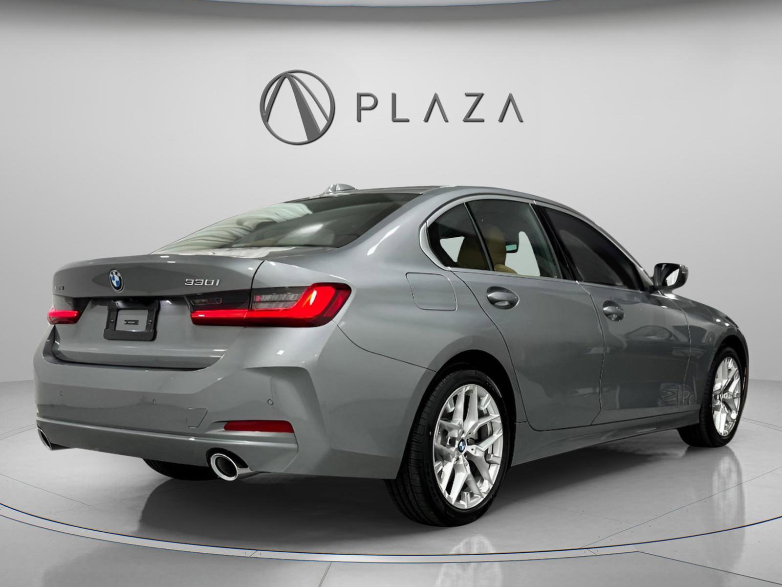 Used 2025 BMW 330i xDrive Sedan w/ Premium Package image 6