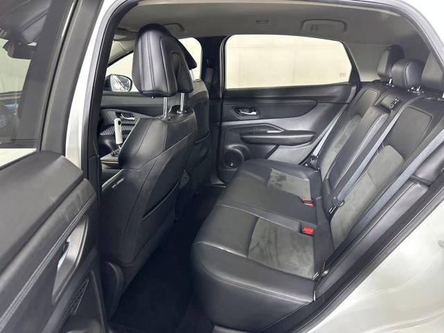 Used 2024 Nissan Ariya AWD image 25