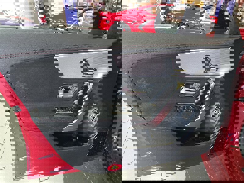 Used 2020 Mercedes-Benz CLA 250 image 7