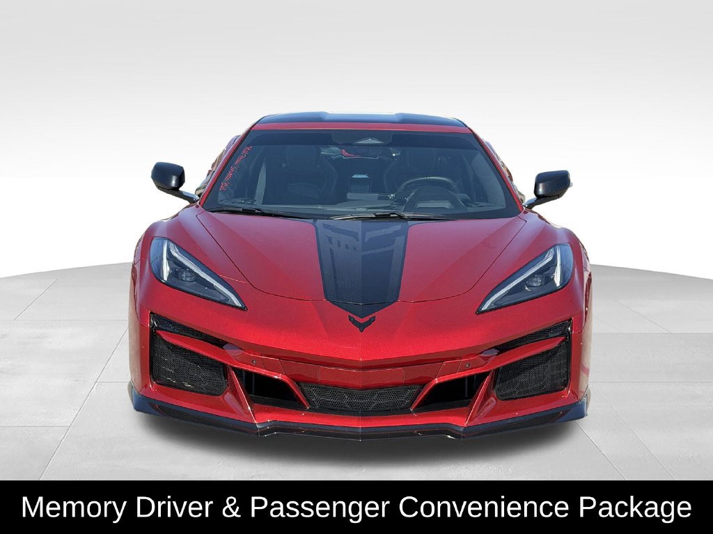 Used 2025 Chevrolet Corvette E-Ray w/ Stealth Interior Trim Package AWD/4WD image 3