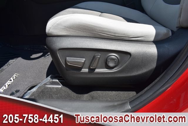 Used 2023 Toyota RAV4 XLE FWD image 20