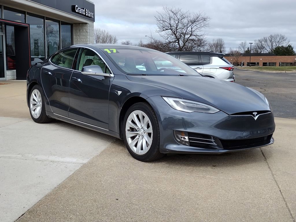 Used 2017 Tesla Model S 100D image 3