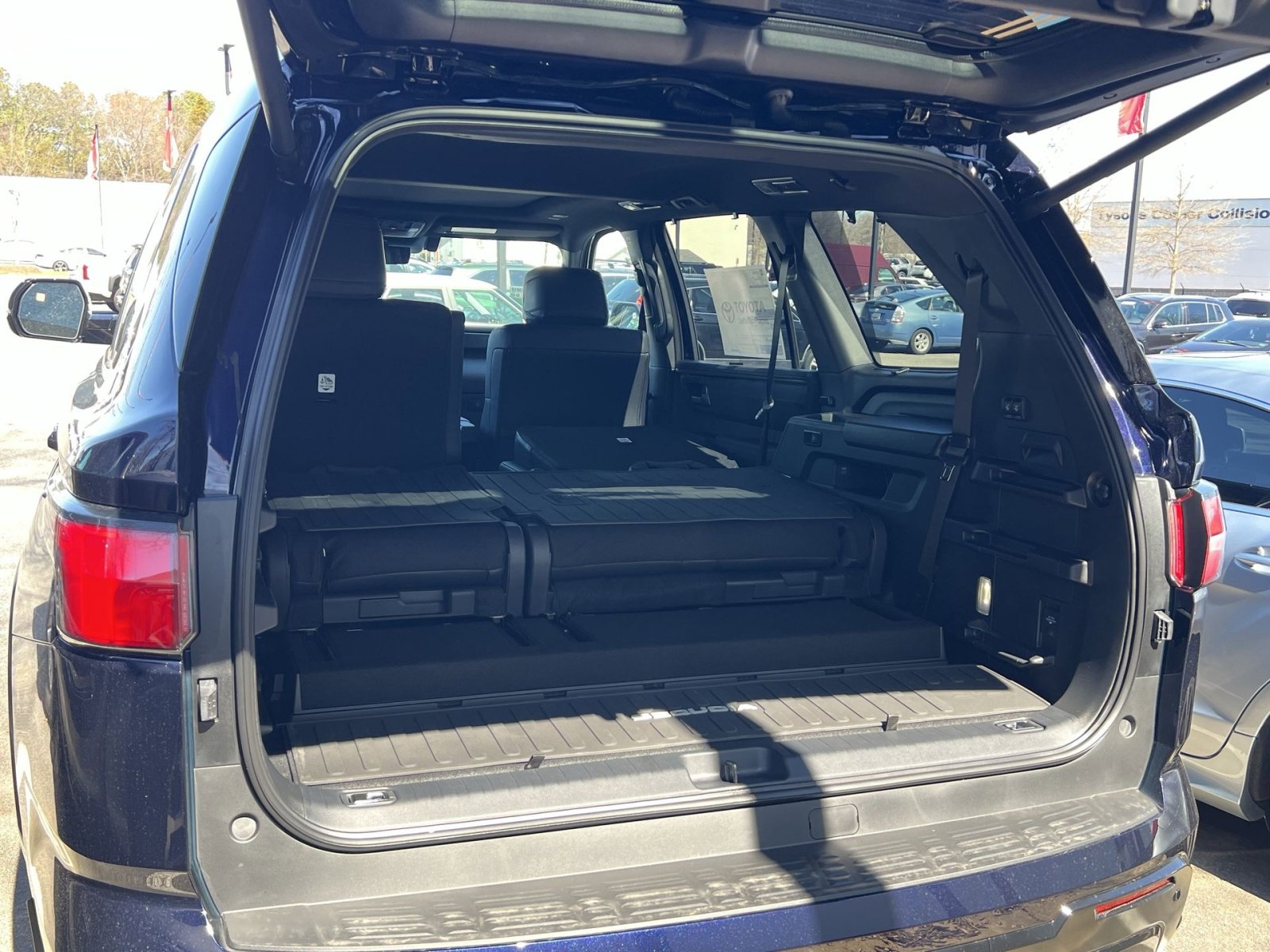 New 2026 Toyota Sequoia Platinum AWD/4WD image 20