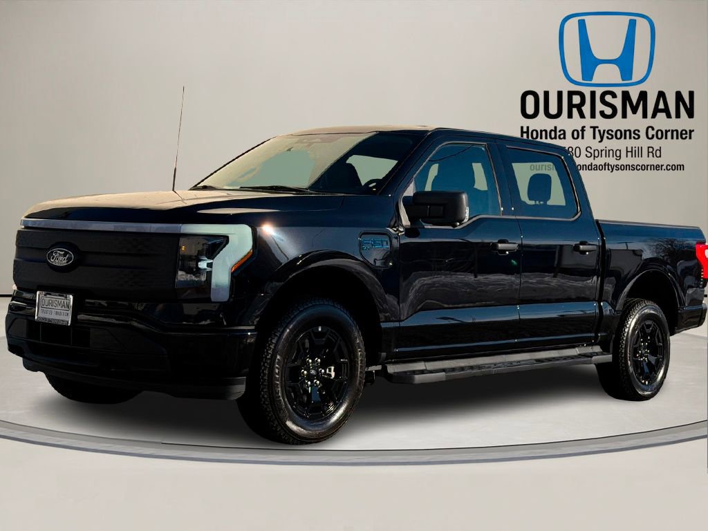 Used 2025 Ford F150 Lightning XLT image 2