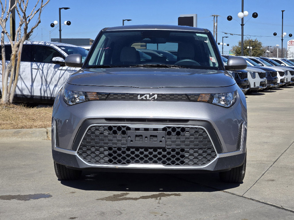 Certified 2025 Kia Soul S image 11