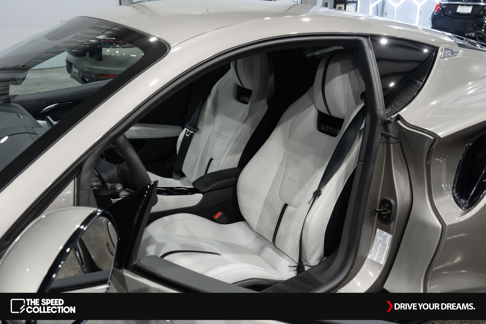 Used 2024 Lotus Emira First Edition image 13