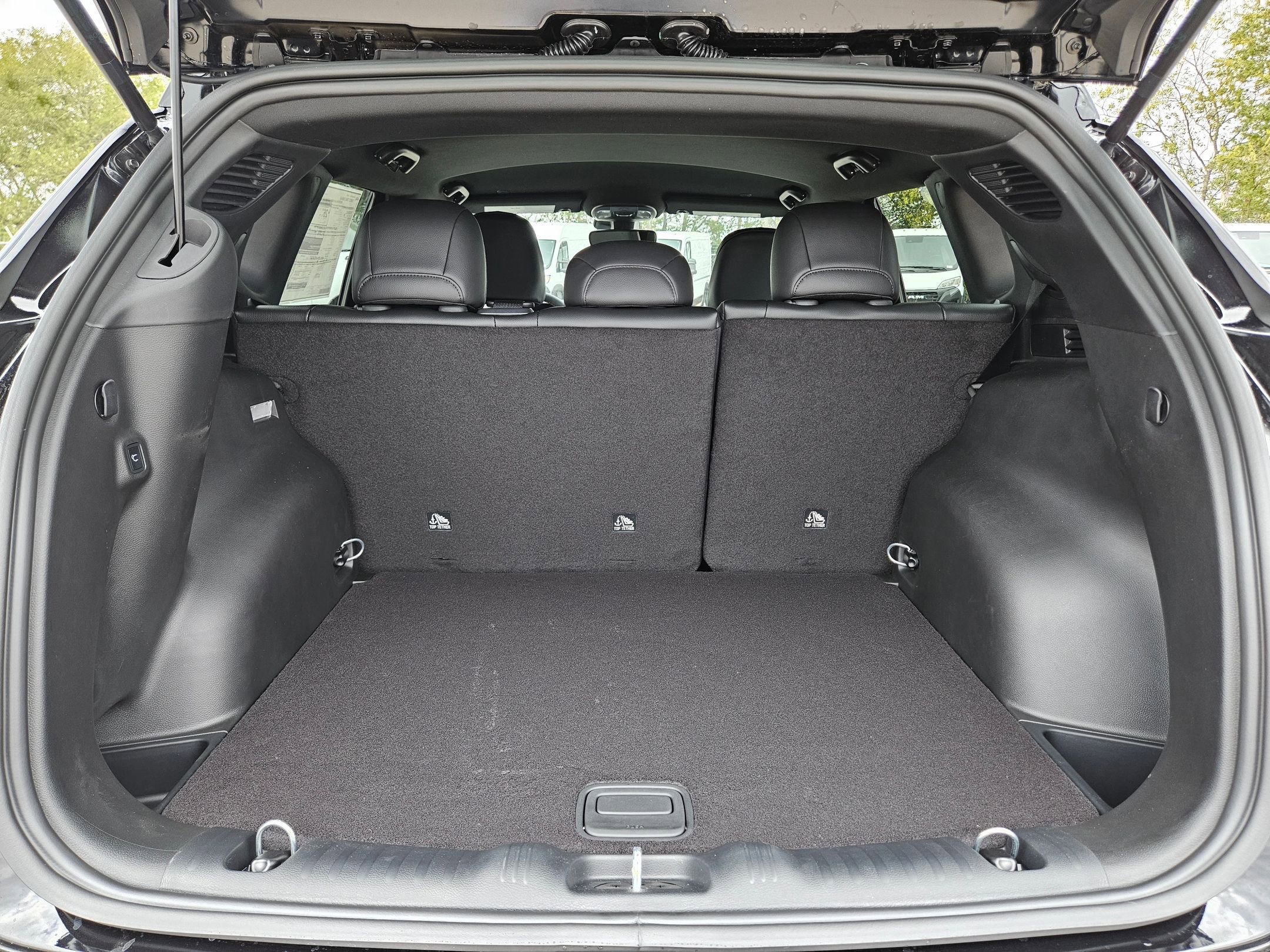 New 2026 Jeep Compass Trailhawk image 19