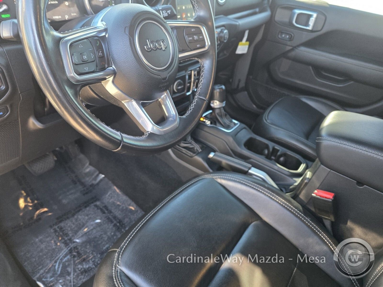 Used 2022 Jeep Wrangler Unlimited Sahara image 13