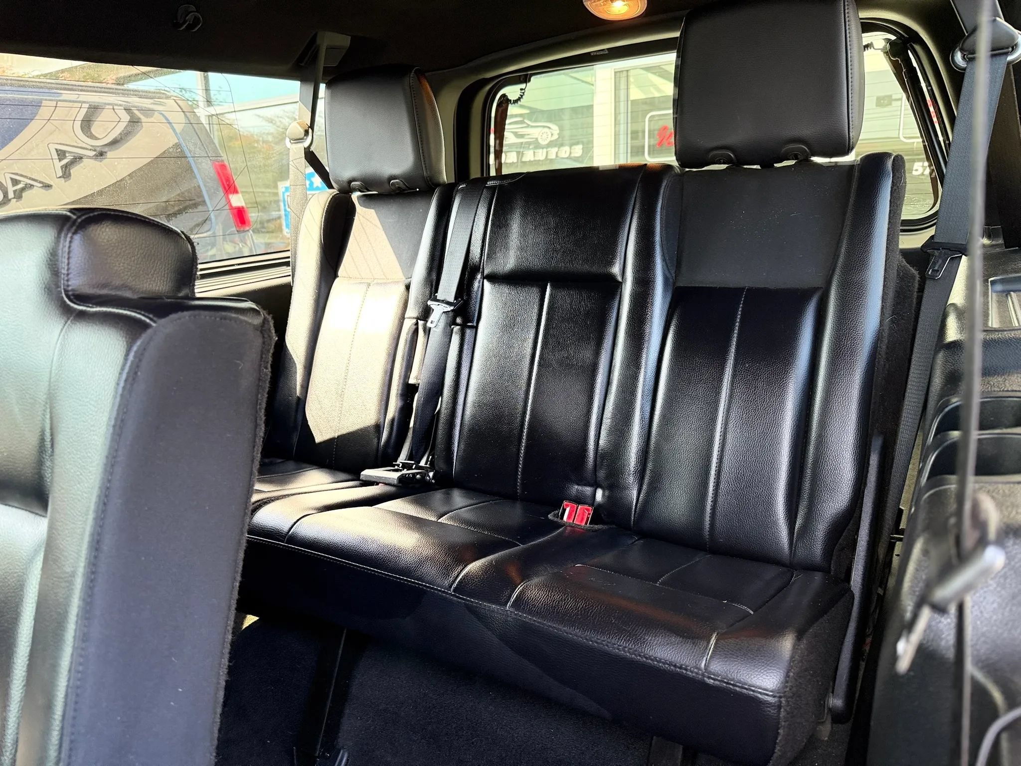 Used 2016 Ford Expedition EL XLT w/ Equipment Group 201A AWD/4WD image 27