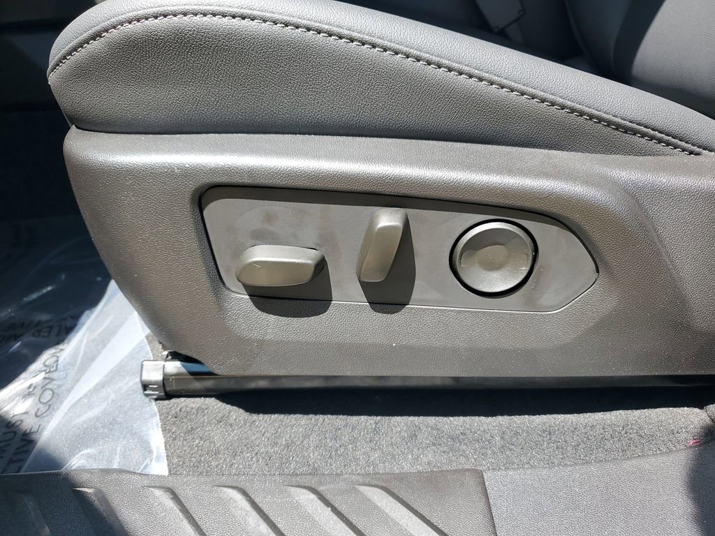 New 2026 Chevrolet Colorado LT w/ LT Convenience Package image 21