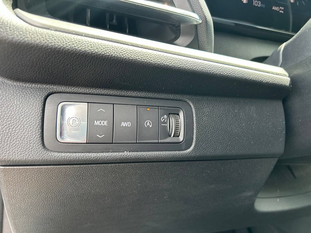 Used 2025 Chevrolet Traverse LT w/ Sun and Wheel Package AWD/4WD image 20