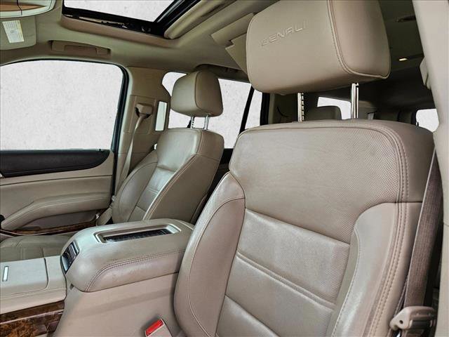 Used 2015 GMC Yukon Denali w/ Open Road Package image 20