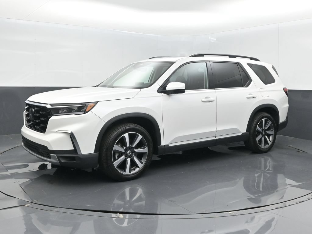 Used 2025 Honda Pilot Elite
