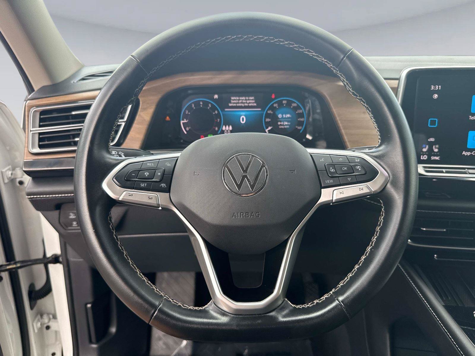 Used 2025 Volkswagen Atlas SE FWD image 31