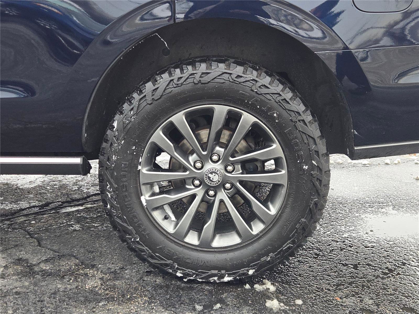 Used 2021 Ford Expedition Limited image 19