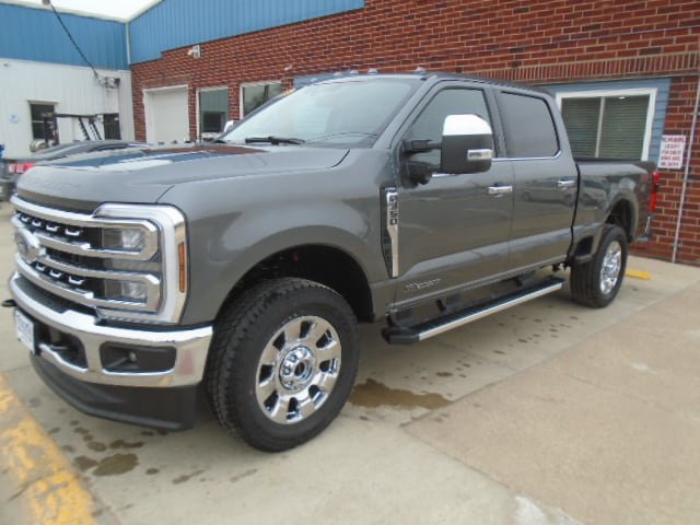 New 2026 Ford F350 Lariat w/ Chrome Package AWD/4WD image 1