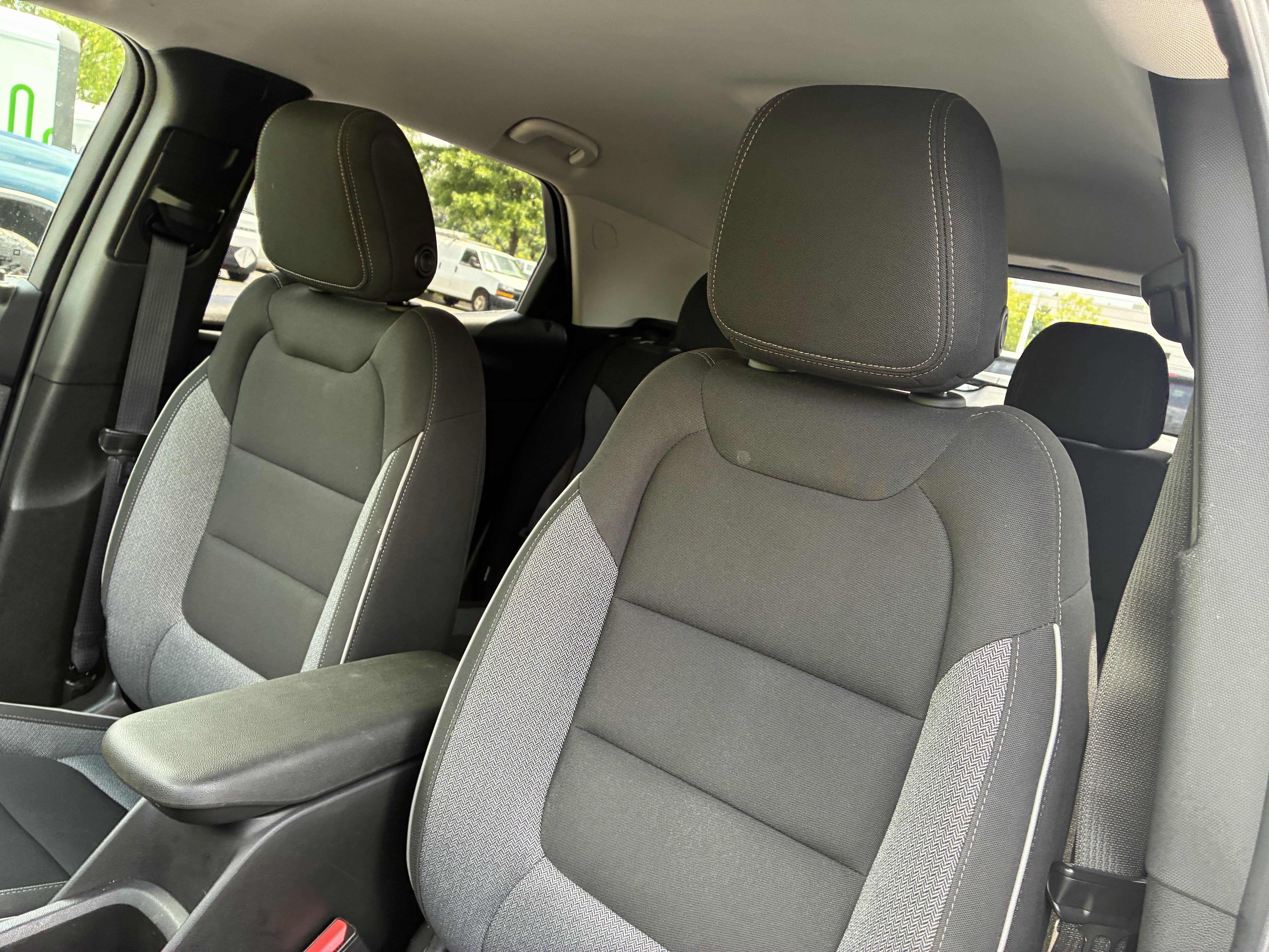Used 2024 Chevrolet TrailBlazer LT w/ LT Cold Weather Package FWD image 20