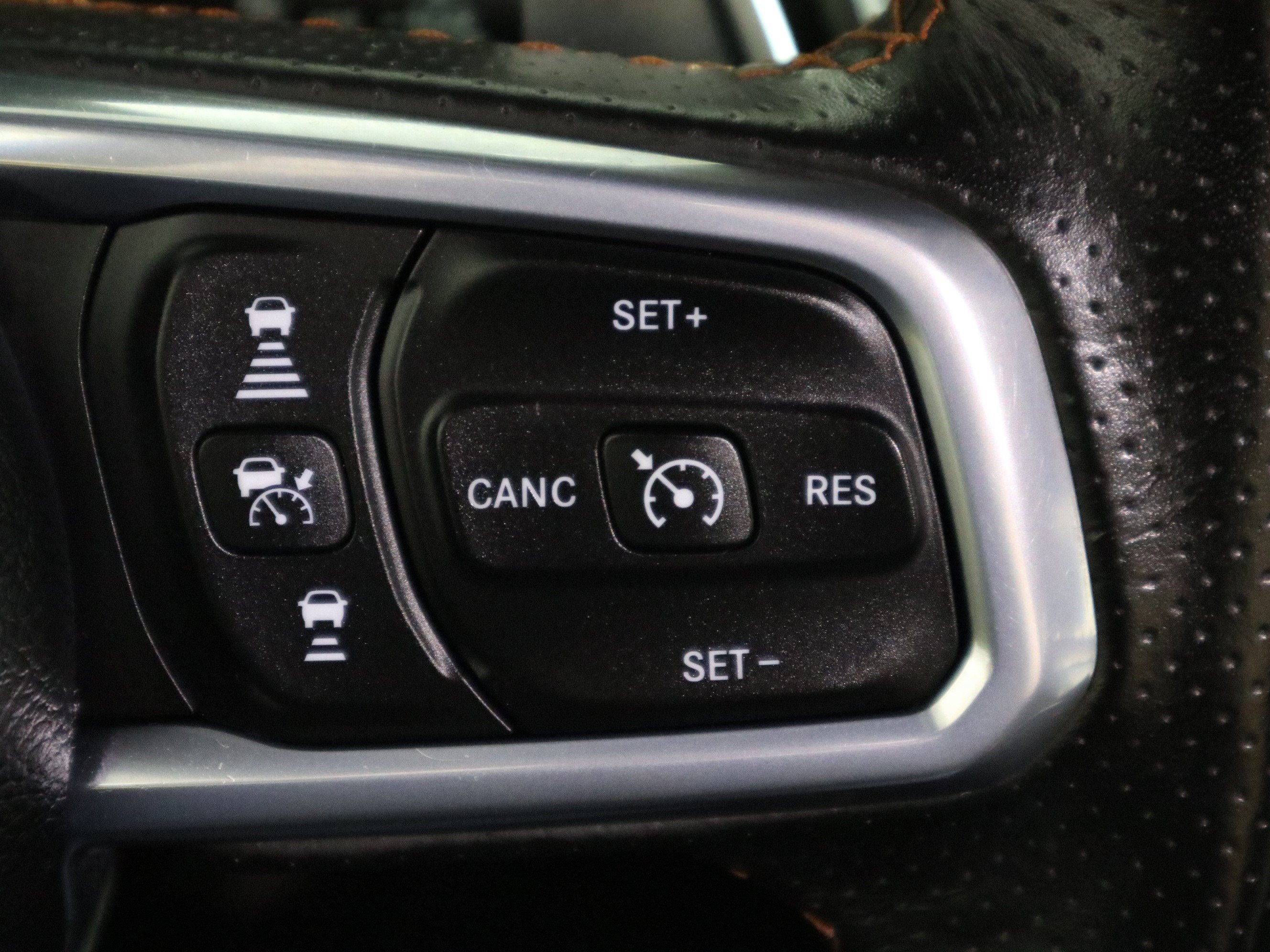 Used 2021 Jeep Wrangler Unlimited Rubicon w/ Trailer Tow Package AWD/4WD image 29