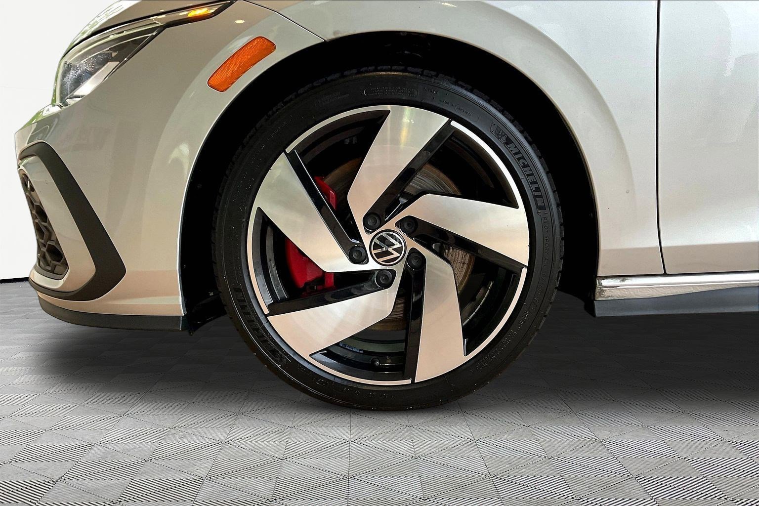 Used 2022 Volkswagen GTI S FWD image 31