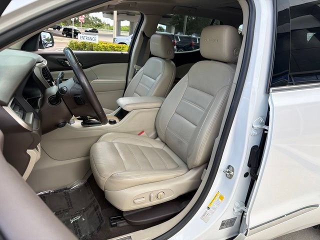 Used 2019 GMC Acadia Denali w/ Technology Package FWD image 13