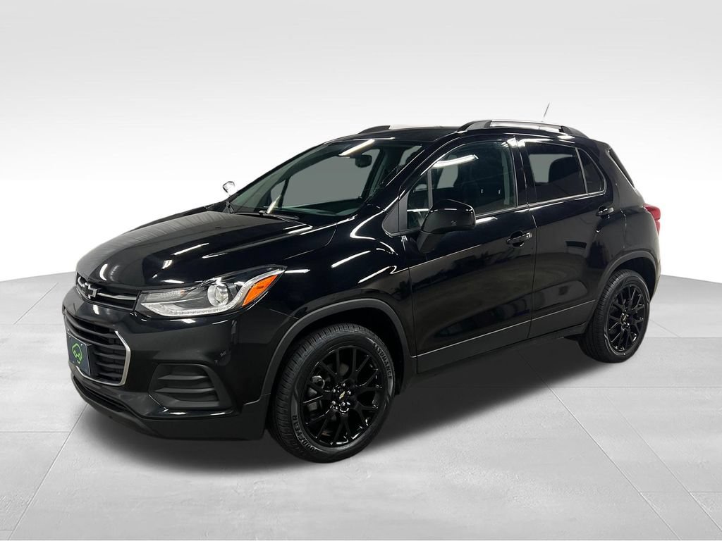 Certified 2022 Chevrolet Trax LT w/ Midnight Edition AWD/4WD image 5