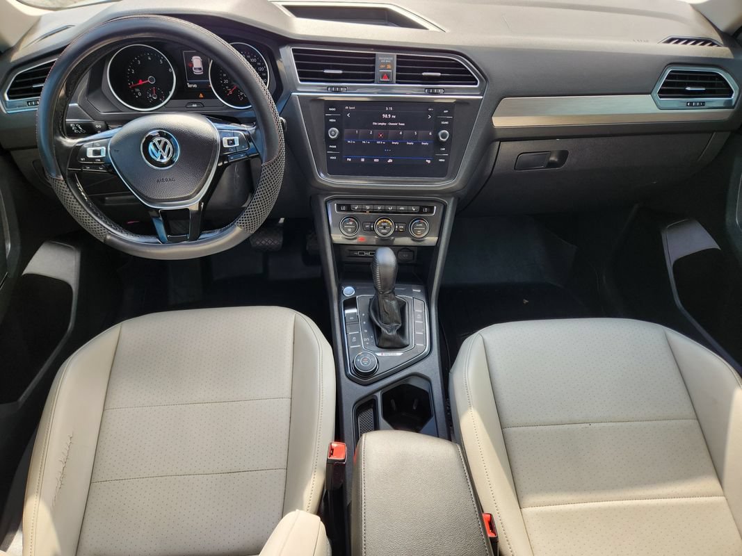 Used 2018 Volkswagen Tiguan SE AWD/4WD image 28