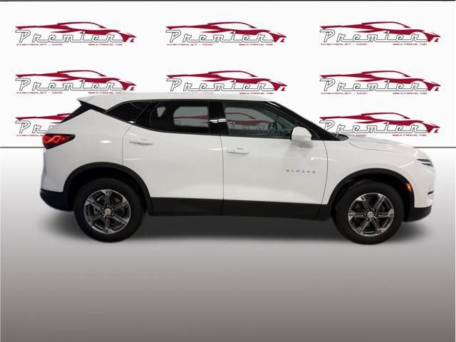 Used 2024 Chevrolet Blazer LT w/ Driver Confidence Package image 7