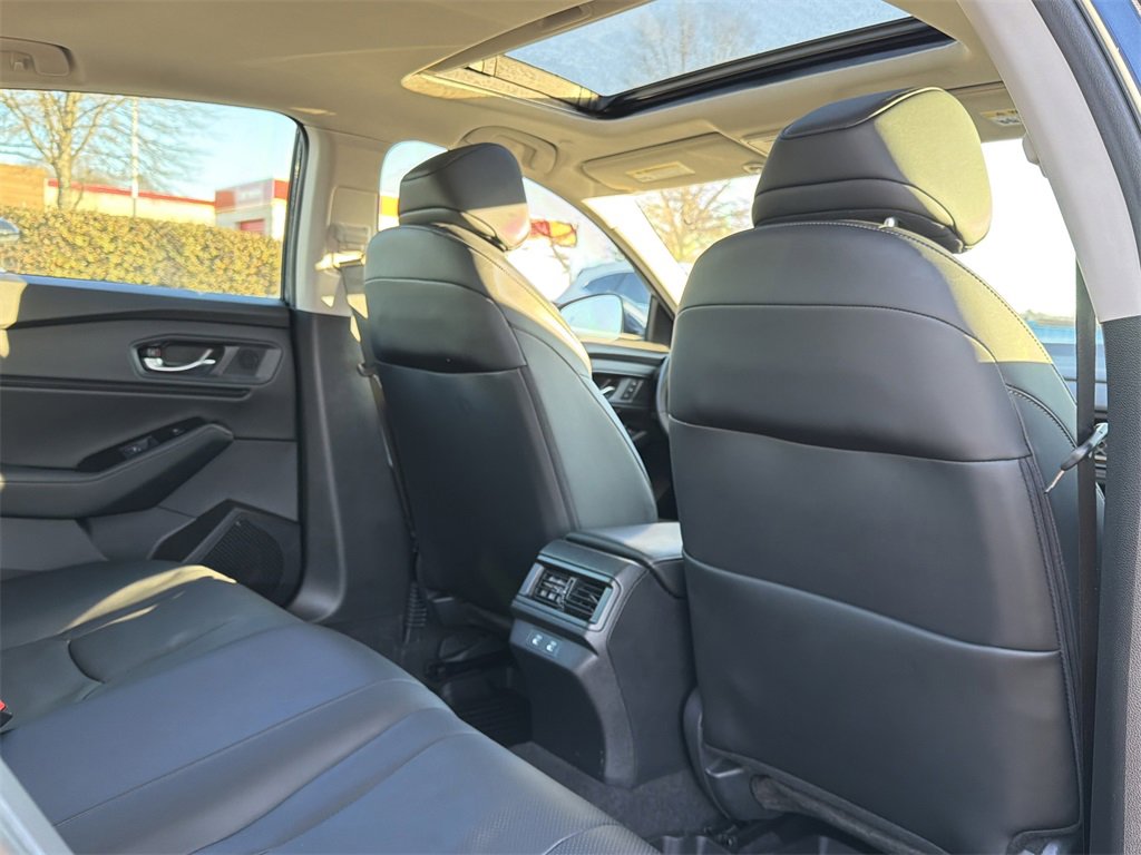 Used 2024 Honda Accord Touring image 17
