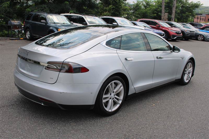 Used 2015 Tesla Model S 85 RWD image 7