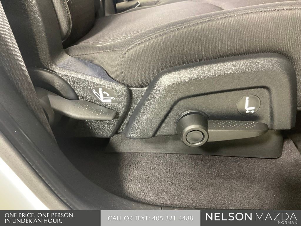 Used 2018 Dodge Journey SXT FWD image 32