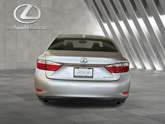 Used 2014 Lexus ES 350 w/ Luxury Package FWD image 28