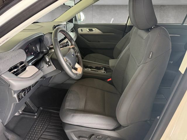 Used 2025 Ford Explorer Active RWD image 19