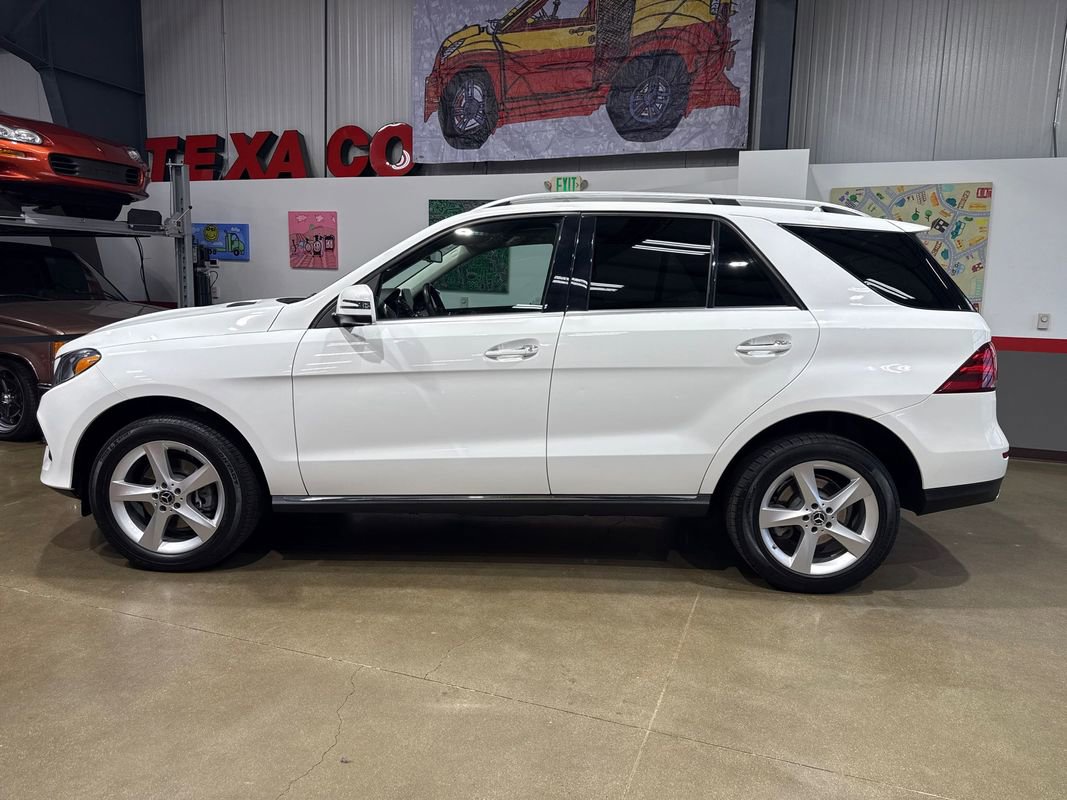 Used 2017 Mercedes-Benz GLE 350 4MATIC image 4